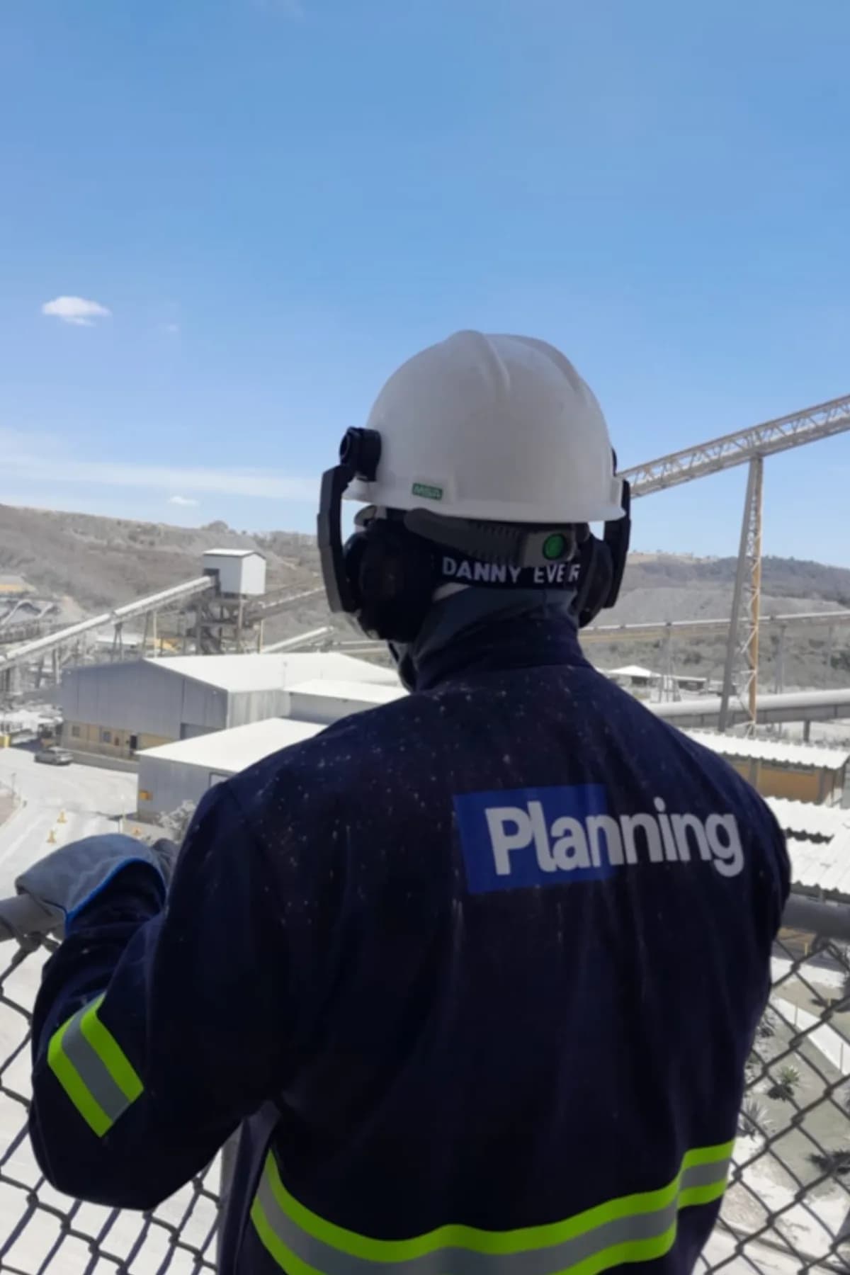 Técnico Planning em planta de britagem a céu aberto